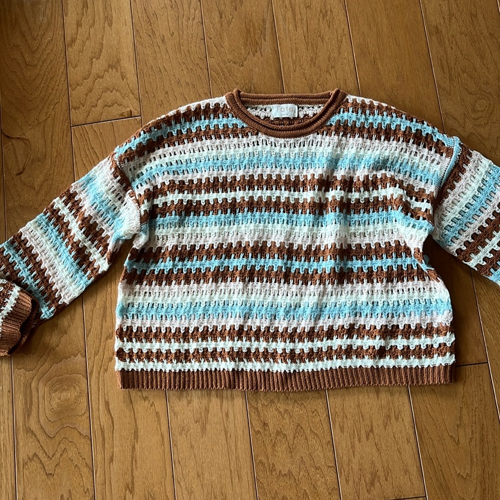 Cute crop sweater